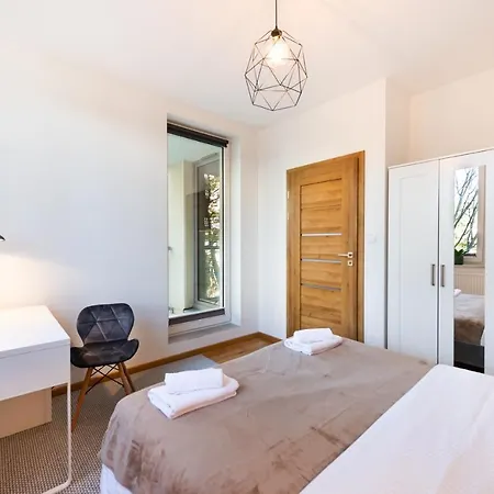 Lejlighed Jaktorowska Comfy By Bookinghost Warszawa