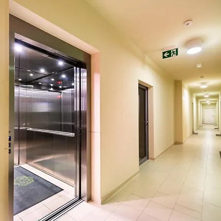 Jaktorowska Comfy By Bookinghost * وارسو