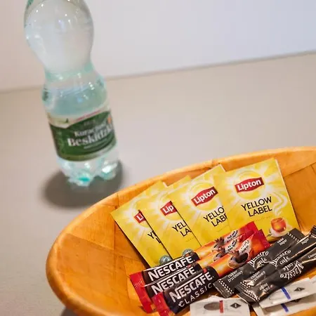 Jaktorowska Comfy By Bookinghost