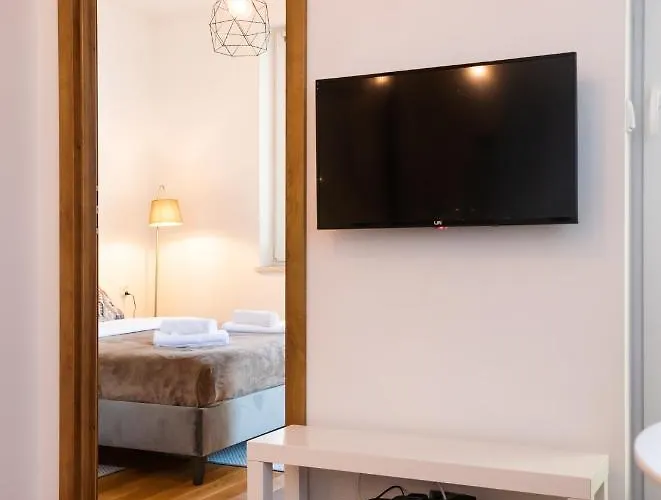 Jaktorowska Comfy By Bookinghost Apartman Varsó