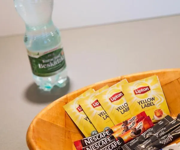 Jaktorowska Comfy By Bookinghost